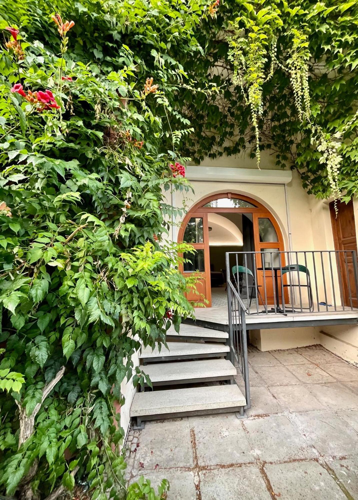 Palác Daun - Studio Apartments Znojmo Exterior foto